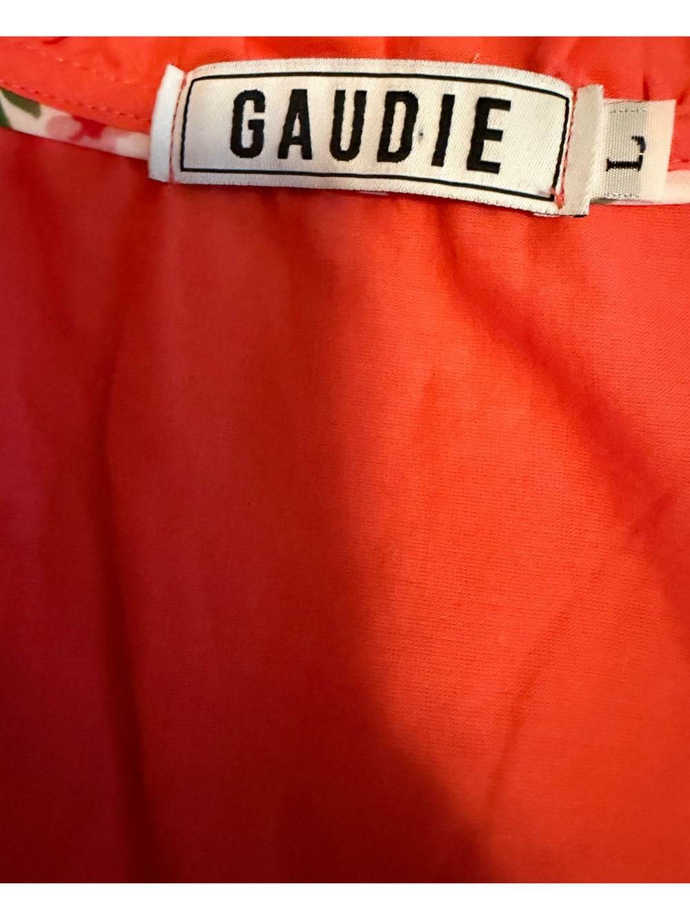 Gaudie Ruffle Tie Front Embroidery Scalloped Short Sleeve Top Size Large EUC - Picture 15 of 16